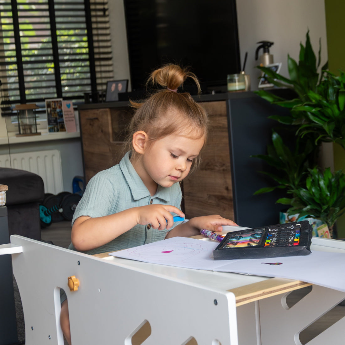 Leertoren, Montessori leertoren, keukentoren, learning tower, opstapje kind, leertorens